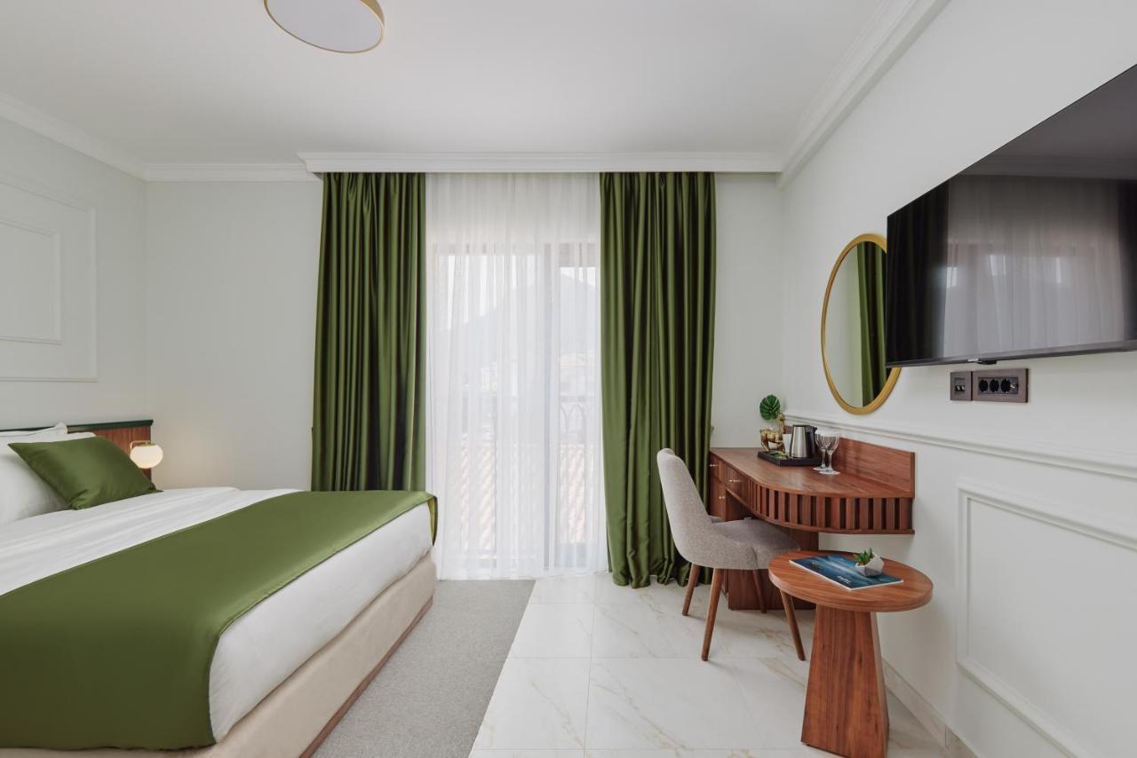 Hotel Diplomat By Aycon Budva Exterior photo