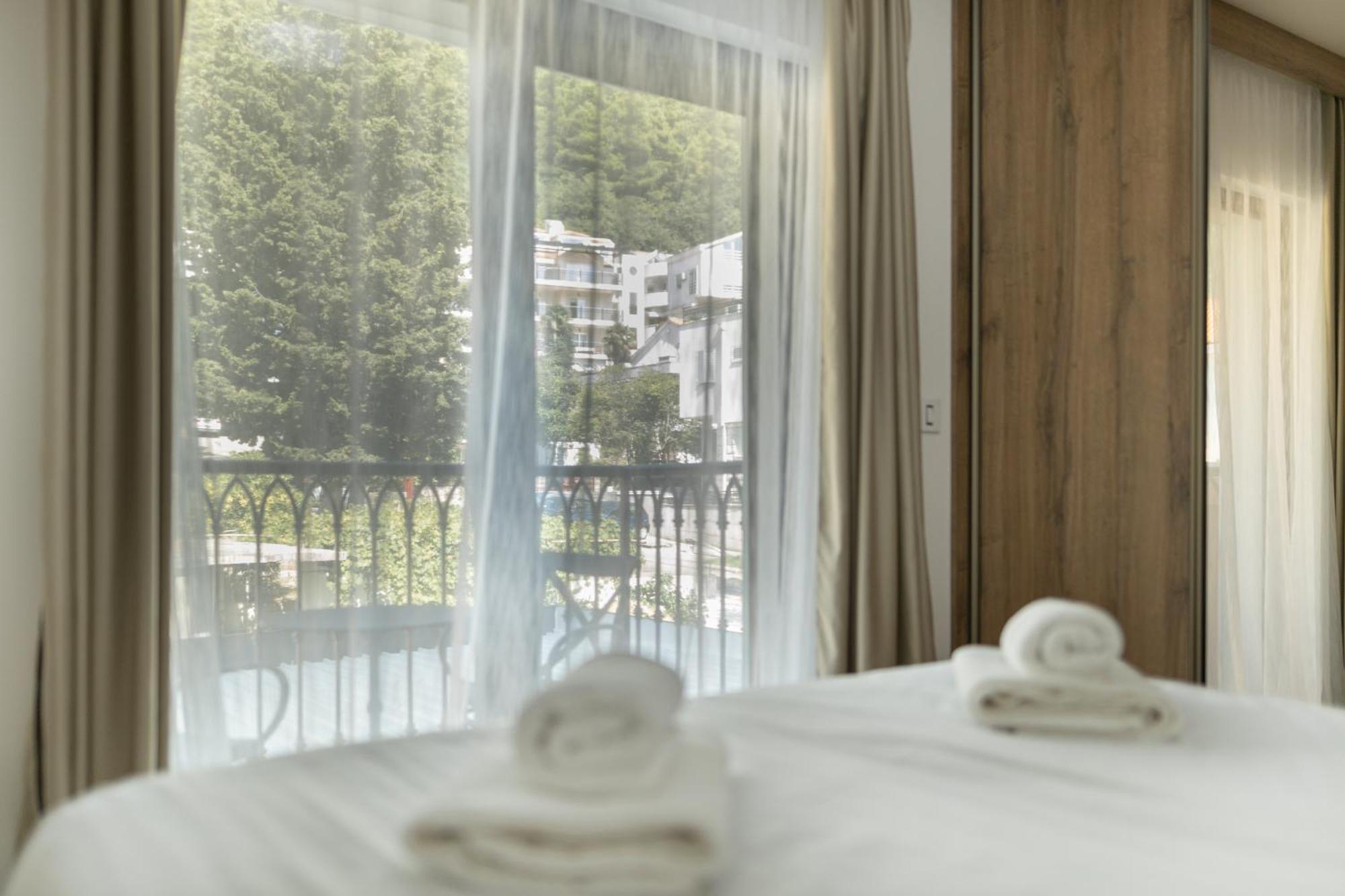 Hotel Diplomat By Aycon Budva Exterior photo